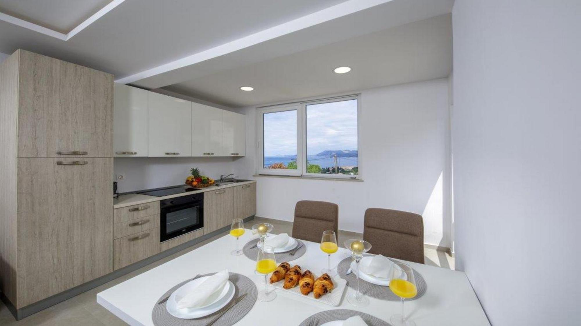 Apartments Mi&Ni Cavtat Rum bild